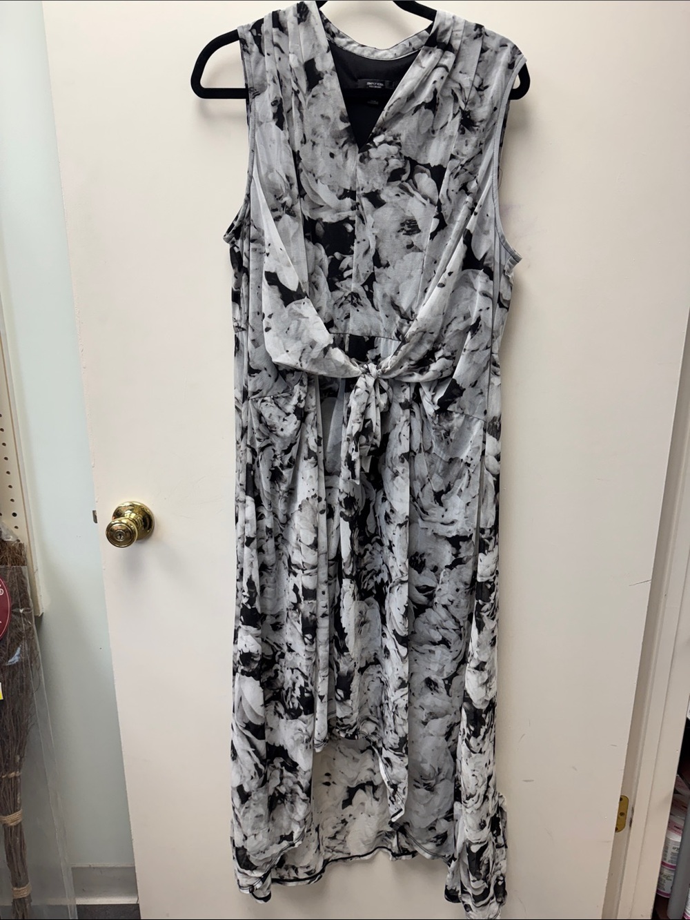 Simply Vera Vera Wang Black and White Floral Tie-Front Maxi